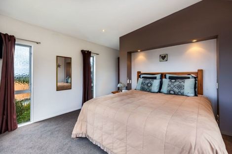 Photo of property in 29 Brampton Road, Snells Beach, 0920