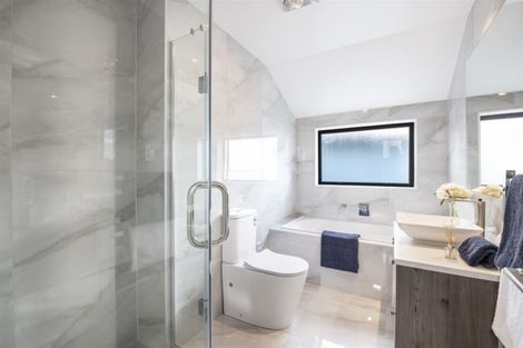 Photo of property in 54 Tir Conaill Avenue, Flat Bush, Auckland, 2019