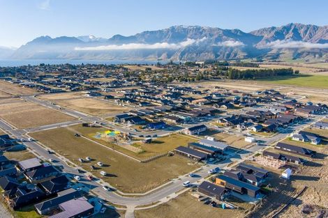 Photo of property in 13 Barton Street, Lake Hawea, 9382