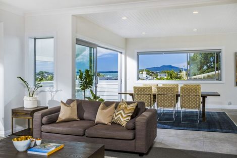 Photo of property in 17 Ocean View Road, Milford, Auckland, 0620