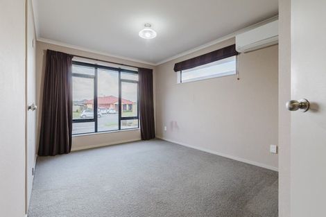Photo of property in 17 Brooklyn Heights Drive, Kelvin Grove, Palmerston North, 4414