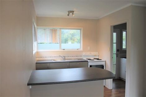 Photo of property in 2/17 Sharivari Place, Conifer Grove, Takanini, 2112