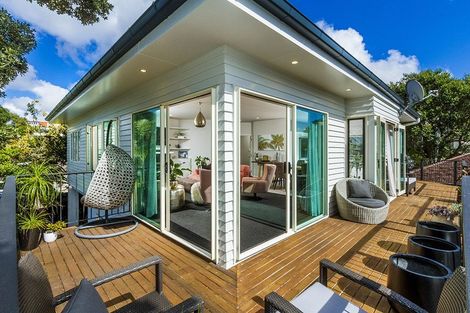 Photo of property in 24 Muritai Road, Milford, Auckland, 0620