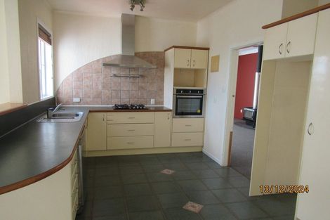 Photo of property in 1/15 Gilfillan Street, Blockhouse Bay, Auckland, 0600