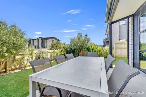 Photo of property in 9 Discovery Place, Marfell, New Plymouth, 4310