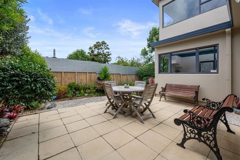 Photo of property in 2/95 Sylvan Avenue, Northcote, Auckland, 0627