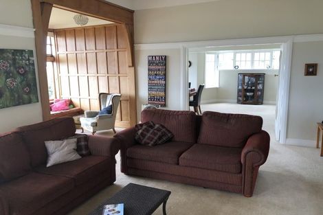 Photo of property in 9 Wadestown Road, Wadestown, Wellington, 6012