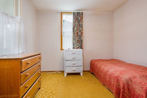 Photo of property in 7 Hartley Street, Foxton Beach, Foxton, 4815