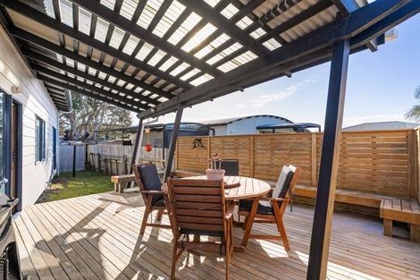 Photo of property in 229b Ocean Road, Whangamata, 3620