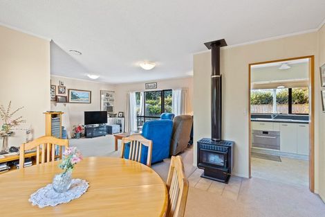 Photo of property in 7a Graham Grove, Waikanae, 5036