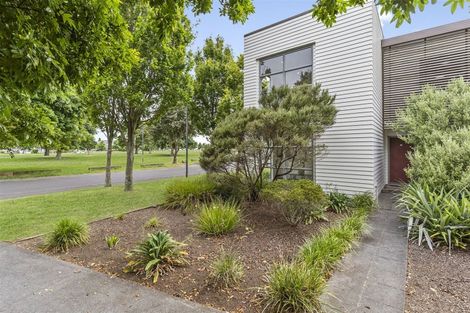 Photo of property in 35 The Track, Takanini, 2112