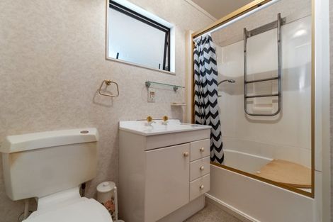 Photo of property in 12 Jasmine Avenue, Dinsdale, Hamilton, 3204