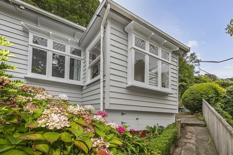 Photo of property in 78 Glenmore Street, Northland, Wellington, 6012