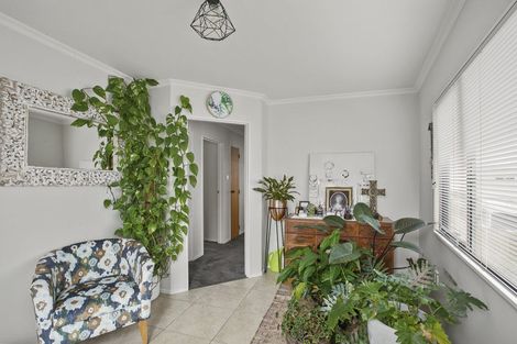 Photo of property in 3/23a Hamblyn Street, Strandon, New Plymouth, 4312