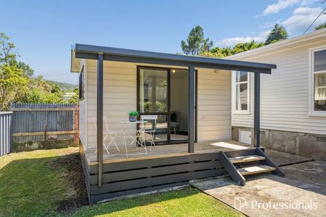 Photo of property in 90 Thomas Street, Stokes Valley, Lower Hutt, 5019