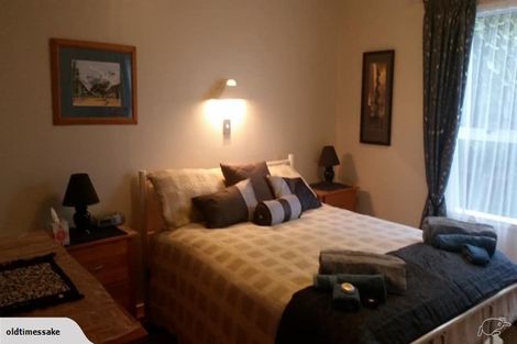 Photo of property in 18a Gledstane Road, Stanmore Bay, Whangaparaoa, 0932