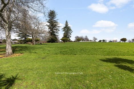 Photo of property in 2/6 Summermist Drive, Northpark, Auckland, 2013