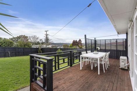 Photo of property in 5 Fairclough Road, Beach Haven, Auckland, 0626