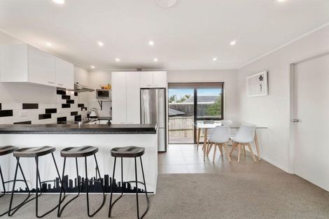 Photo of property in 44b Matipo Road, Te Atatu Peninsula, Auckland, 0610