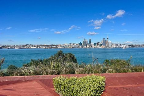 Photo of property in 55 Stanley Point Road, Stanley Point, Auckland, 0624