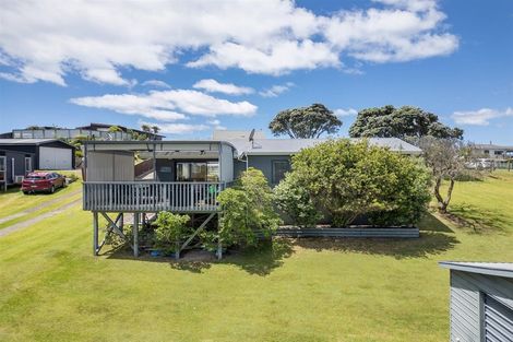 Photo of property in 607 Pukehina Parade, Pukehina, Te Puke, 3189