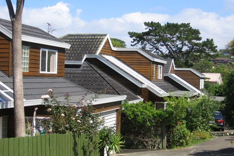 Photo of property in 1/418 Beach Road, Mairangi Bay, Auckland, 0630