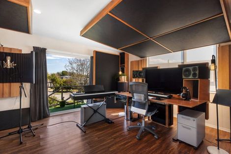 Photo of property in 2 Sonia Place, Casebrook, Christchurch, 8051