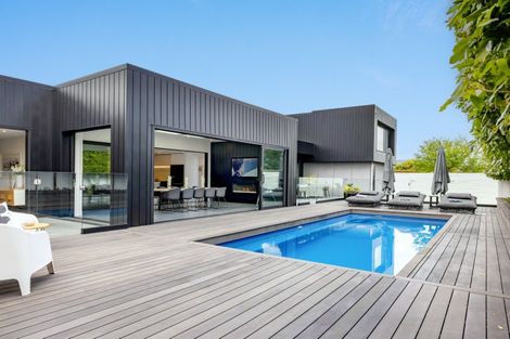 Photo of property in 7 Wrybill Way, Point Wells, 0986