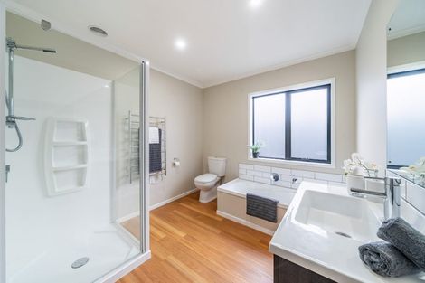 Photo of property in 22 Te Kaeaea Crescent, Wallaceville, Upper Hutt, 5018