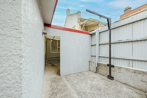 Photo of property in 74 Royal Terrace, Dunedin Central, Dunedin, 9016