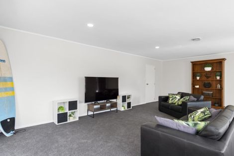 Photo of property in 8 Athena Grove, Papamoa Beach, Papamoa, 3118