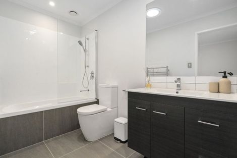 Photo of property in 4 Walter Merton Road, Hobsonville, Auckland, 0616