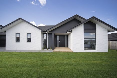 Photo of property in 29 Waireka Road, Rototuna North, Hamilton, 3210