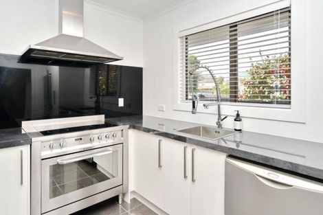 Photo of property in 58 Bentley Street, Russley, Christchurch, 8042