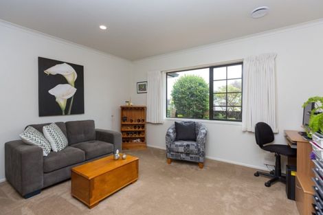 Photo of property in 197 Carrington Street, Lower Vogeltown, New Plymouth, 4310