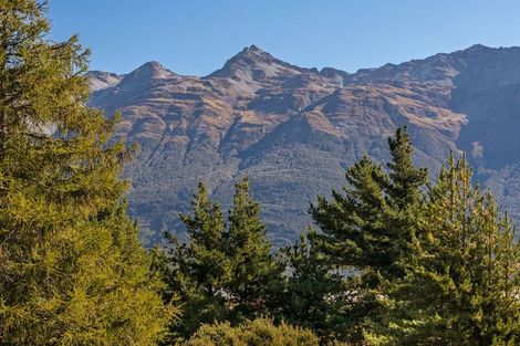 Photo of property in 5 Glacier Way, Glenorchy, 9372