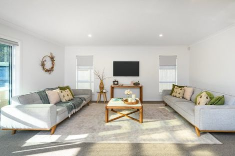 Photo of property in 31 Freedom Drive, Kelvin Grove, Palmerston North, 4414