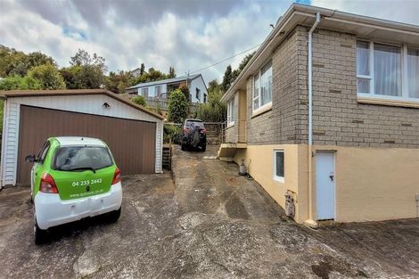 Photo of property in 10 Omapere Street, Waitangirua, Porirua, 5024