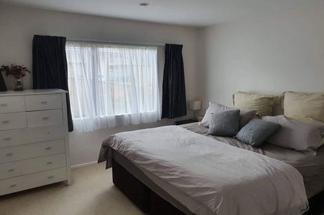 Photo of property in 136b Stokes Valley Road, Stokes Valley, Lower Hutt, 5019