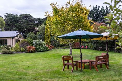 Photo of property in 1789 State Highway 2, Kaitoke, Upper Hutt, 5018