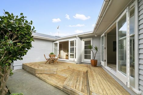 Photo of property in 2 Rex Street, Miramar, Wellington, 6022
