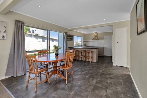 Photo of property in 94a Bream Bay Drive, Ruakaka, 0116