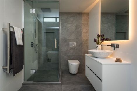 Photo of property in 16 Carlton Mill Road, Merivale, Christchurch, 8014