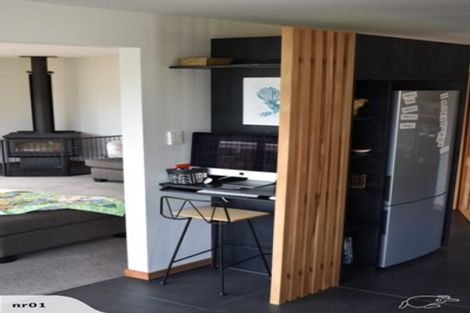 Photo of property in 13 Bayview Place, Cass Bay, Lyttelton, 8082