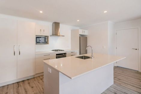 Photo of property in 24 Paisley Street, Mellons Bay, Auckland, 2014