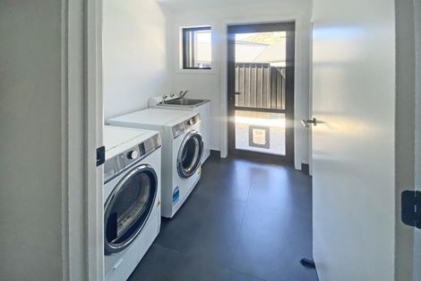 Photo of property in 25 Regent Street, Lower Shotover, Queenstown, 9304