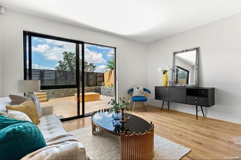 Photo of property in 2/24 Carnoustie Drive, Wattle Downs, Auckland, 2103