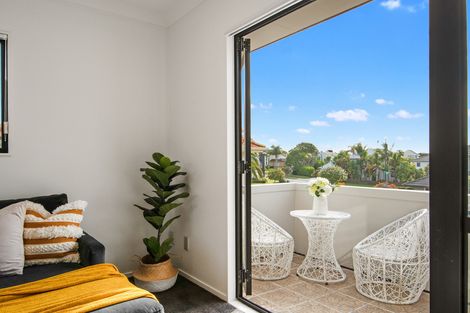 Photo of property in 3 Parani Court, Te Atatu Peninsula, Auckland, 0610