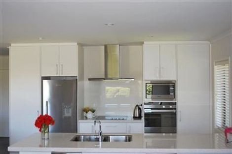 Photo of property in 3 Delta Close, Pyes Pa, Tauranga, 3112