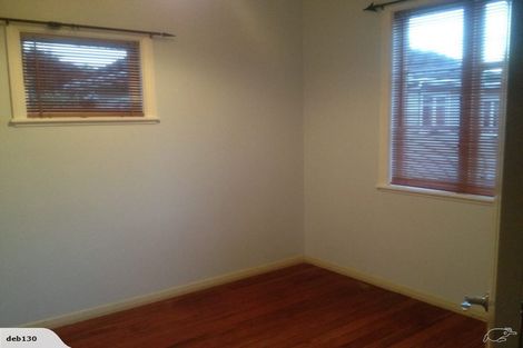 Photo of property in 10 Symonds Street, Onehunga, Auckland, 1061